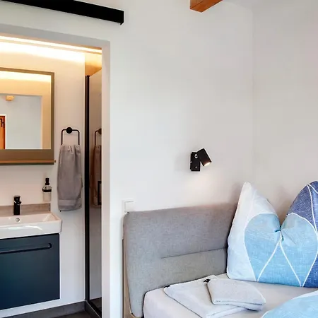 Block's Post Guest house Krun