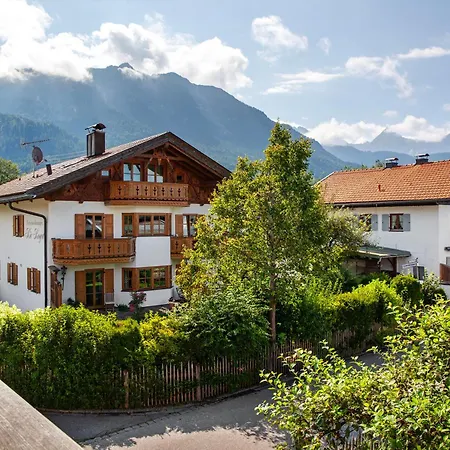 Block's Post Гостевой дом